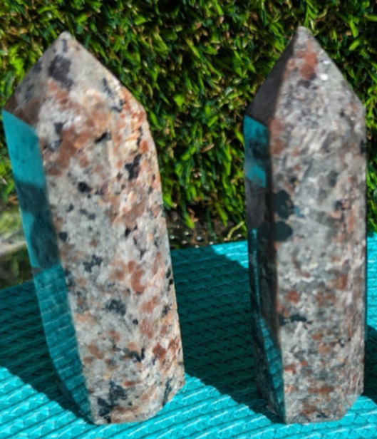 Yooperlite Tower 9cm