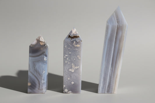 Grey Flower Agate Tower