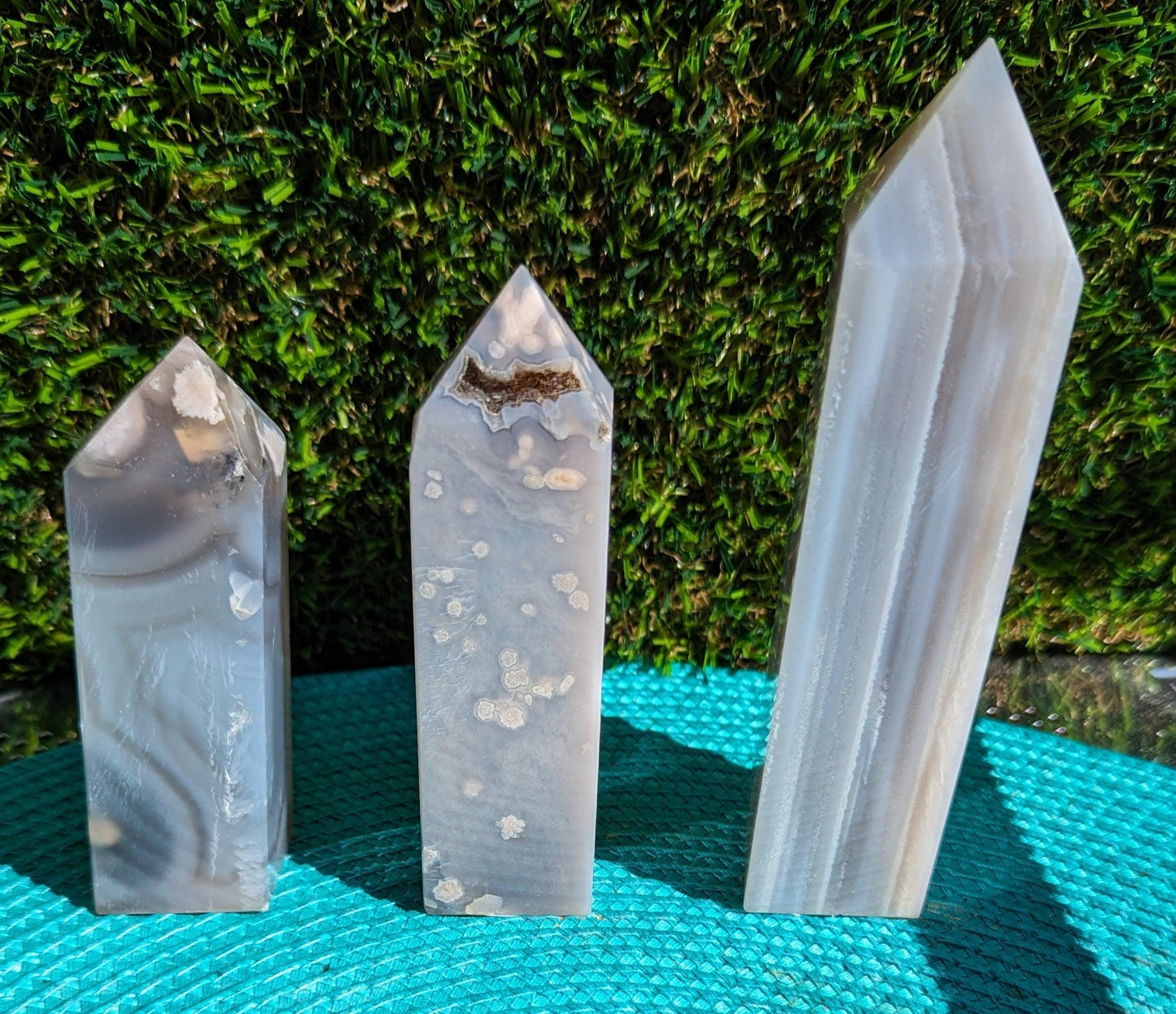 Grey Flower Agate Tower